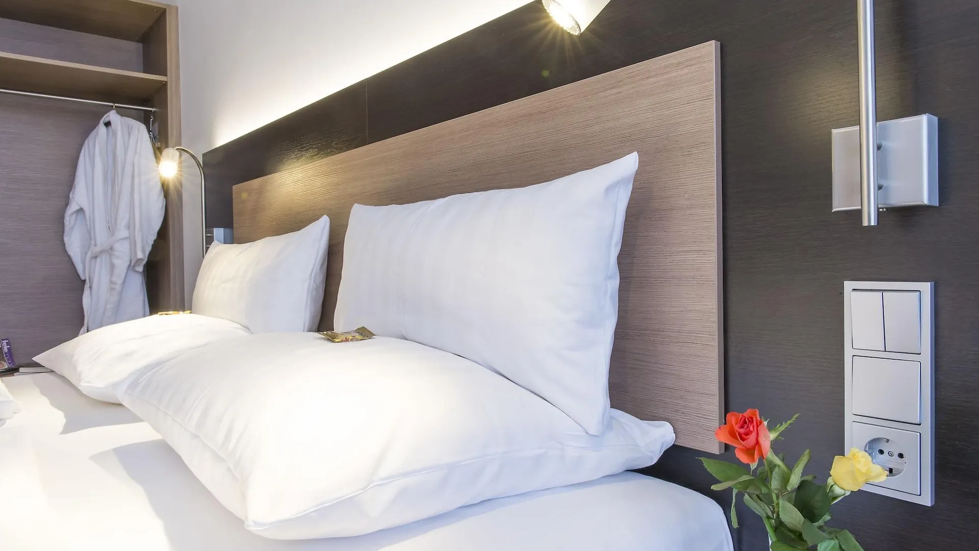 Astor & Aparthotel Cologne