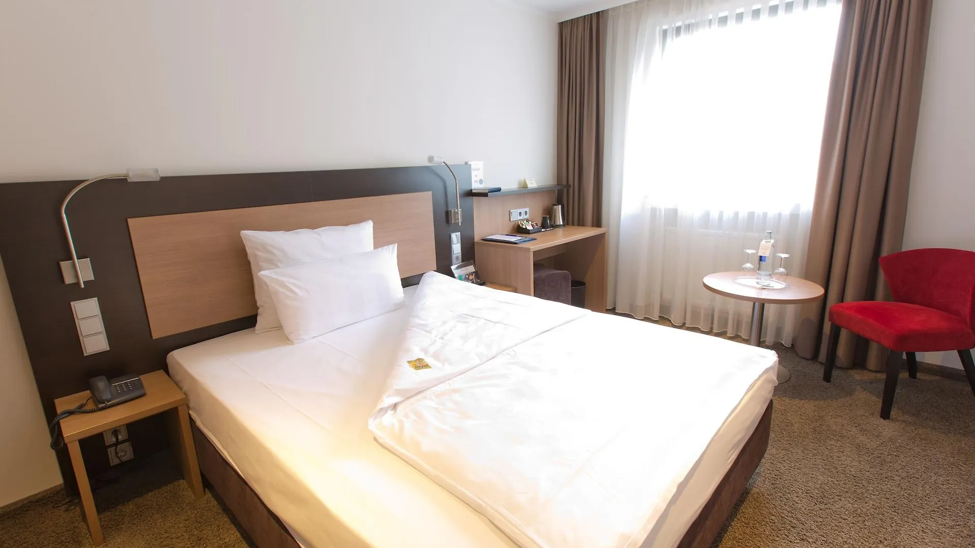 Astor & Aparthotel Köln