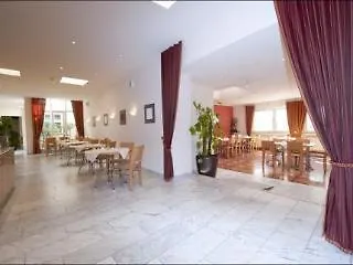 Otel Astor & Aparthotel Köln