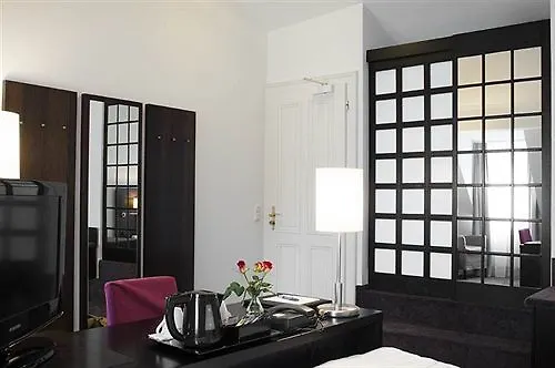 Astor & Aparthotel Köln Otel